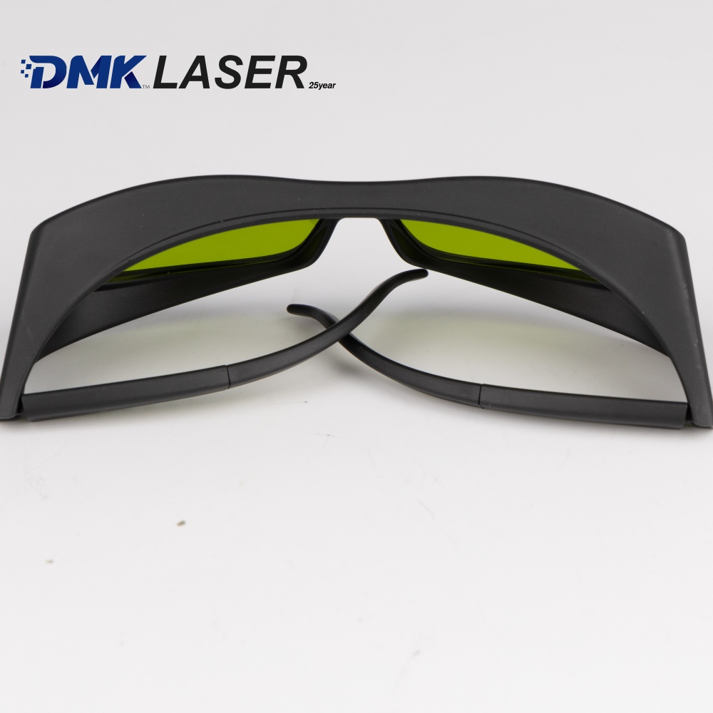 DMK Qilin レーザー切断および溶接保護メガネ OD9 - Industrial Laser Glasses のレビューと価格