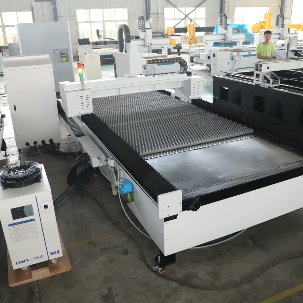 産業用金属板ステンレス鋼炭素鋼切断用ファイバーレーザー切断機 - Industrial Fiber Laser Cutting Machine のレビューと価格